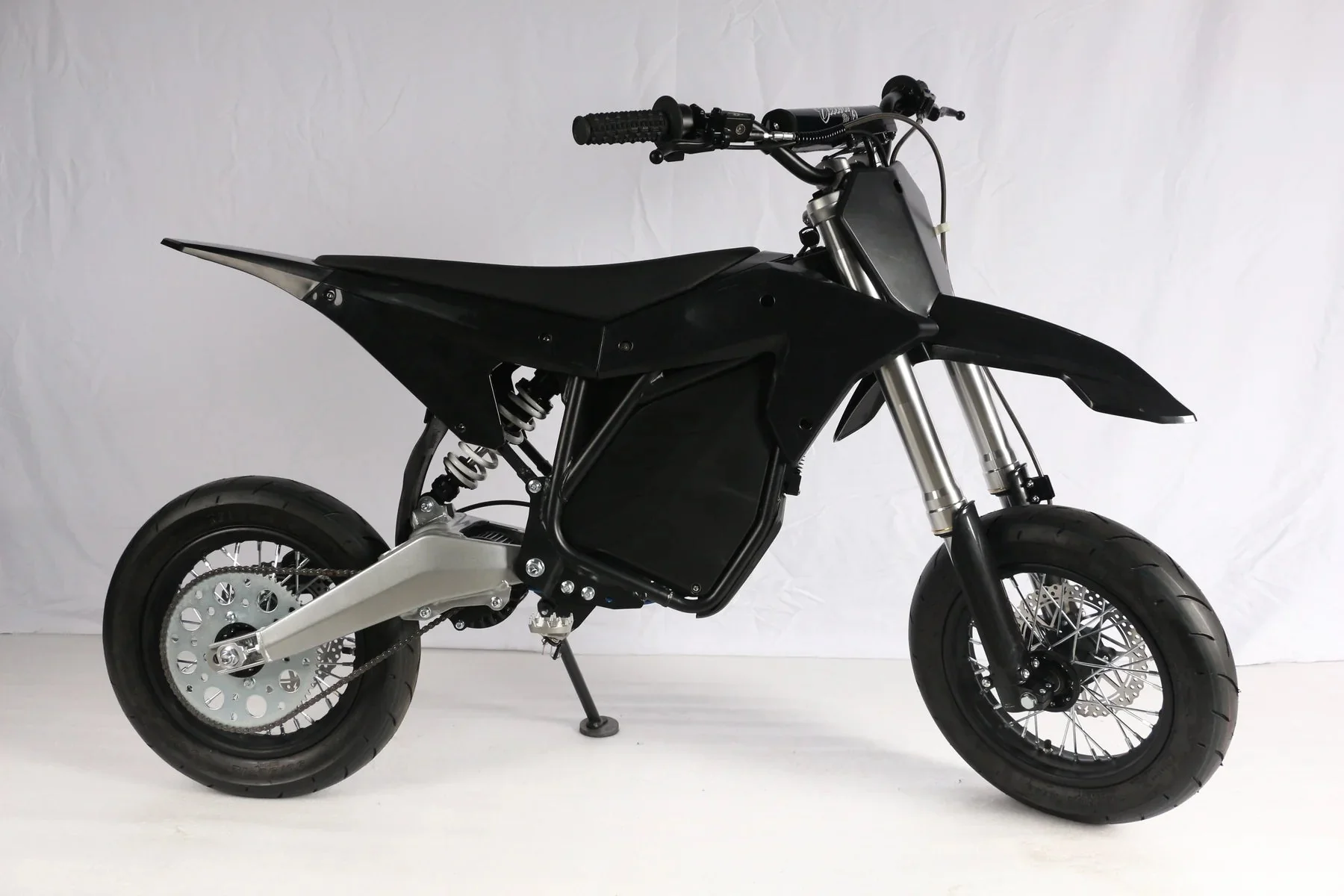 ETM RTR 12" Supermoto Wheel Kit - Image 3