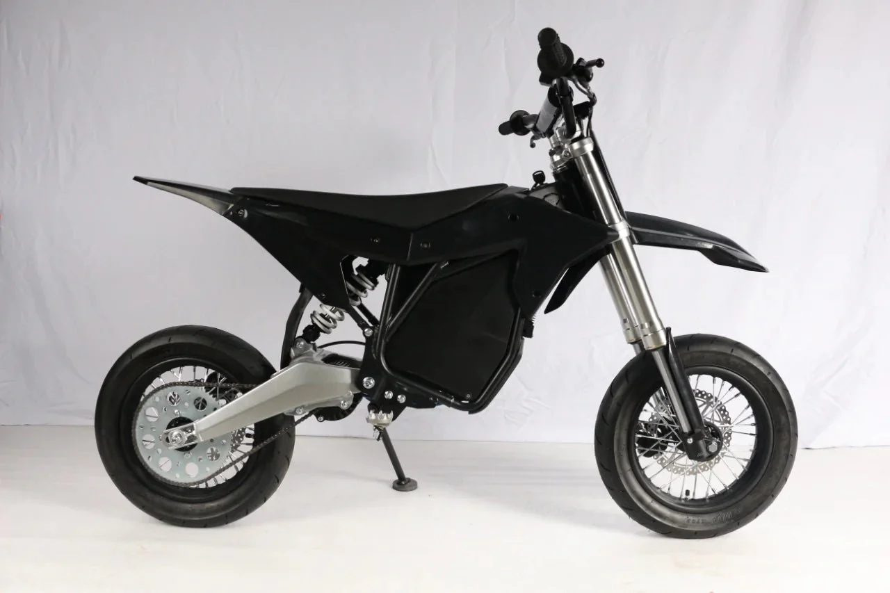 ETM RTR 12" Supermoto Wheel Kit - Image 4