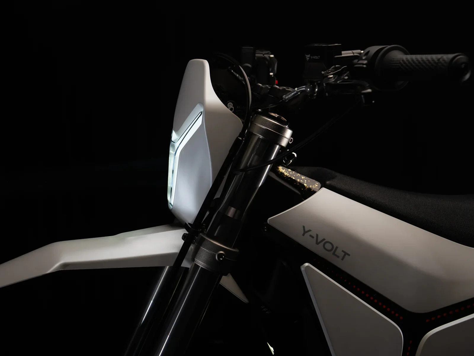 Surge V - Image 10