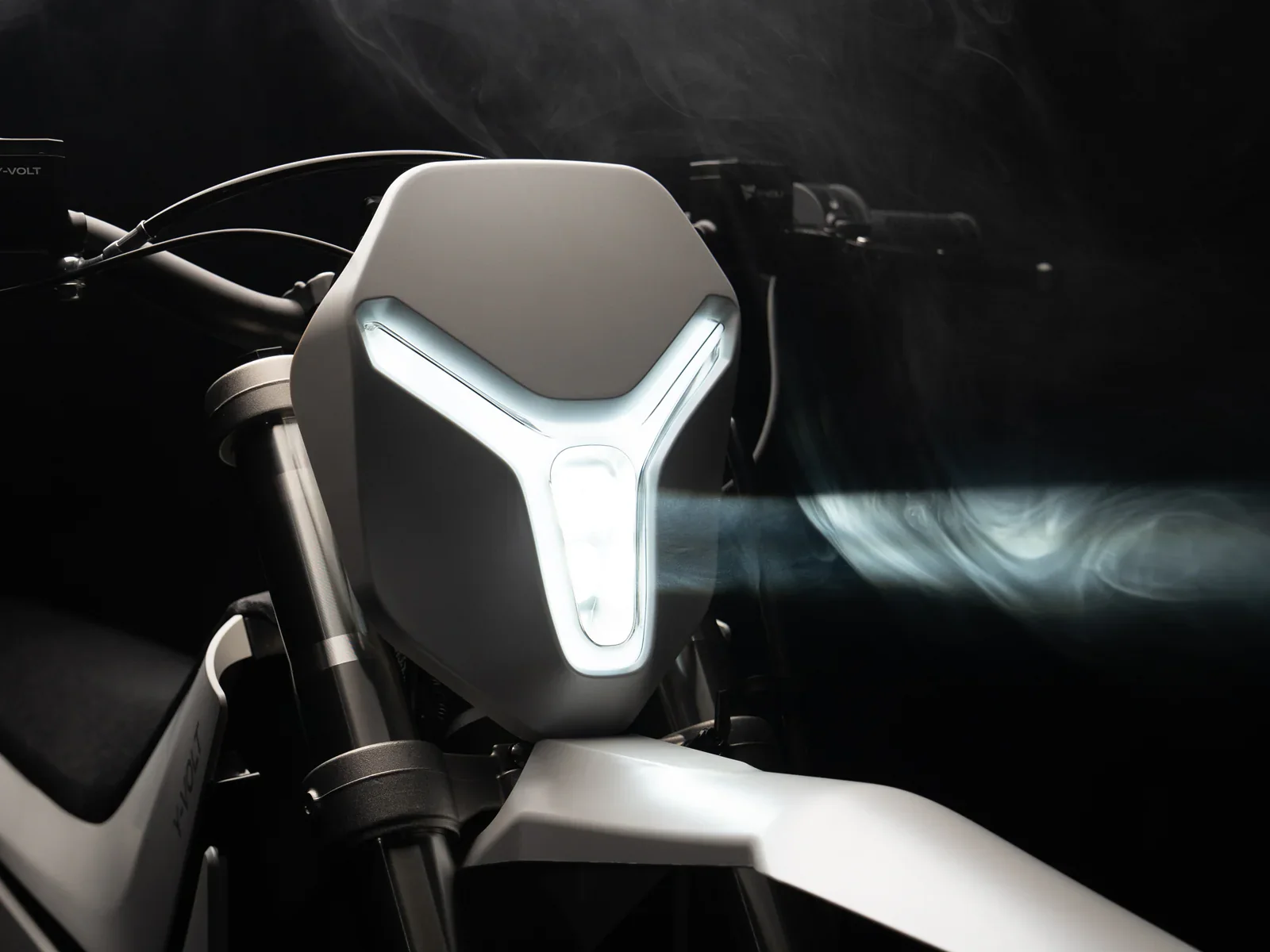 Surge V - Image 11