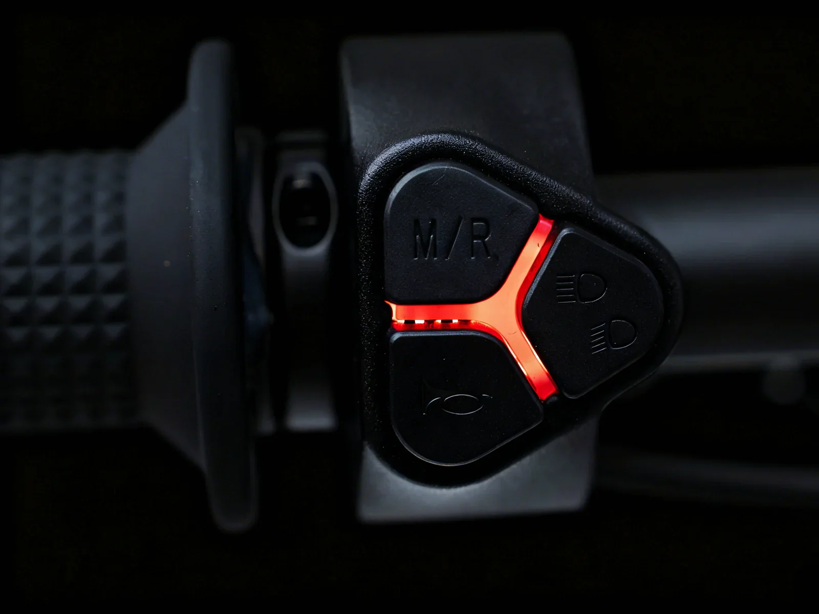 Surge V - Image 28
